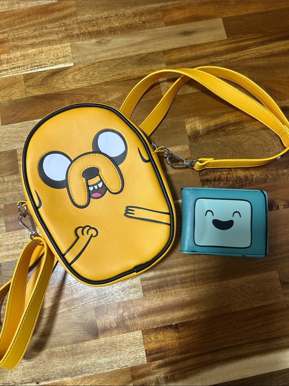 Cartoon Network Jake the Dog Adventure Time Faux Leather Bag w/ smiley wallet